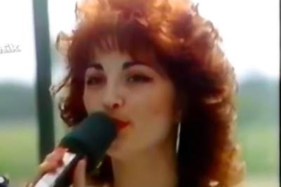  90-IH JE BILA BOMBA,udala se za opasnog momka i više nije smjela da pjeva 