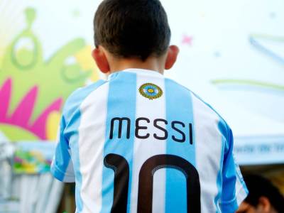  Arat-Hoseini-sest-godina-vestine-sa-fudbalskom-loptom-VIDEO 