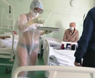  Podrška medicinskoj sestri u bikiniju: Građani samo u donjem vešu i odijelu 