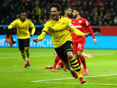  Mats-Humels-spreman-za-derbi-Dortmund-Bajern 