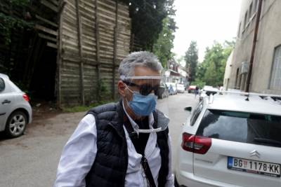  "Korona opremljen": Kompozitor ne rizikuje, sve je poneo! (FOTO) 