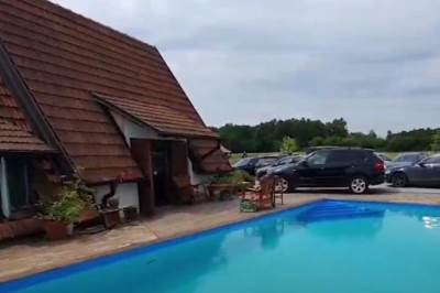  OVDJE su se žestoki momci družili sa Tijanom Ajfon i starletama (VIDEO) 
