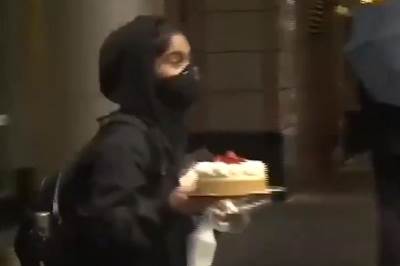  Ludilo snimak: UKRALA ČIZKEJK I SAMO ODŠETALA USRED NEREDA! (VIDEO) 