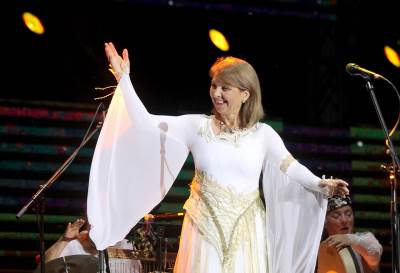  Pevačica se šest meseci borila sa opasnim virusom 