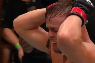  UFC borac SLOMLJEN BOLOM ušao u ring i POBEDIO za pokojnog BRATA!  