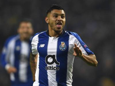  Korona BEZ MILOSTI! Golčina Meksikanca za prvo mesto "zmajeva"! 