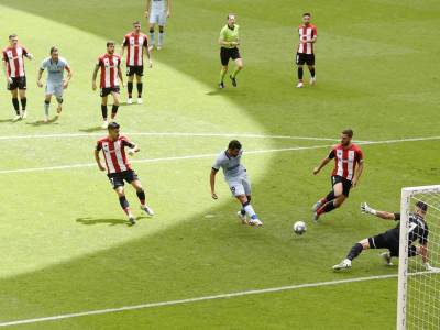  Dijego-Kosta-gol-Atletik-Bilbao-posveta-fudbalerki-operisala-tumor-na-mozguij 