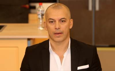  Razočaran i besan: Pevaču uništen brod! 