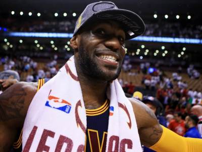  SJAJNO: Lebron odgovorio Đokoviću - druže, imaš PRELIJEP šut! 