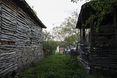  KRVLJU BI PRSKALI TEMELJE: Na ovaj način su naši stari birali mesto za građenje kuće! Prinosile se i žrtve! 