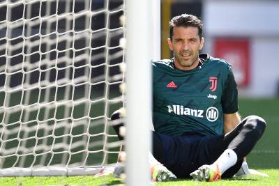  Điđiju u čast: 64BUFFON 