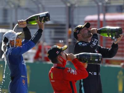  Formula-1-prva-trka-sezone-2020-Austrija-pobedio-Valteri-Botas-Mercedes-Lekler-drugi-Noris-treci 