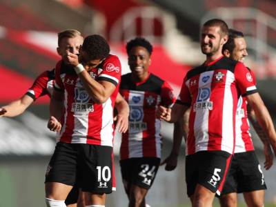  Premijer-liga-Ce-Adams-pogodak-sa-40-metara-Ederson-Sautempton-Mancester-siti-1-0 