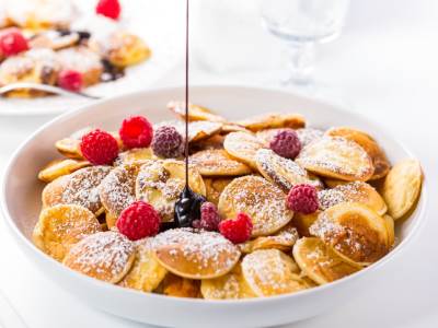  Holandske-palacinke-recepti-male-palacinke-sa-vinom-i-vocem 