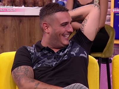  DARKO, TI LI SI?! LAZIĆ U STUDIO DOŠAO NEPREPOZNATLJIV! Smršao više od 70 kilograma, a sada i ovo! (FOTO) 