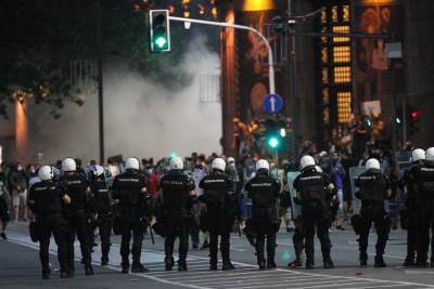  NAPETO NA ULICAMA BEOGRADA: Stigao i SAJ, ŽESTOKI SUKOBI (FOTO, VIDEO) 