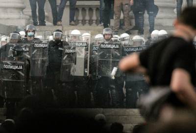  Protesti-Sem-Fabrici-reakcija 