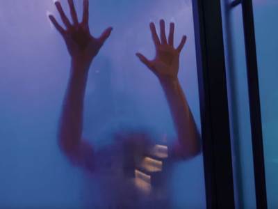 Novi SKANDALOZNI spot Bake Praseta: MALOLETNICE samo za 18+ (VIDEO) 