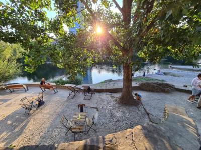  ZA UŽIVANJE: Otvorena uređena plaža na Sastavcima 