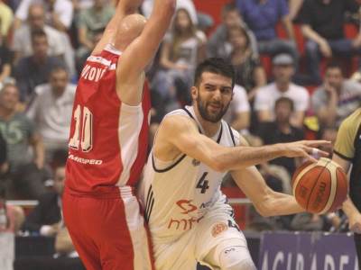  Aleksandar-Cvetkovic-napustio-KK-Mega-posle-mesec-dana-ugovor-sa-Estudijantes 