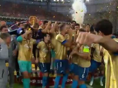  Branislav-Ivanovic-slomio-pehar-Kup-Rusije-Zenit-Sankt-Peterburg 