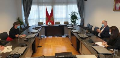  Simović primio u oproštajnu posjetu ambasadorku Velike Britanije 