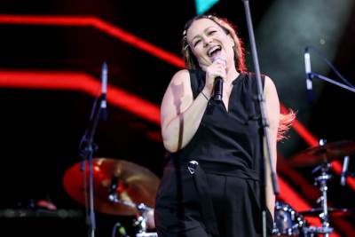  Pevala u grupama Tap 011 i Negative: Sada je PRIZNALA da nema od čega da živi, evo šta joj NUDE na Instagramu! 