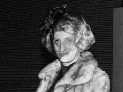  POČIVAĆE PORED VELIKANA: Evo kada i gde će biti položena urna Isidore Bjelice! 