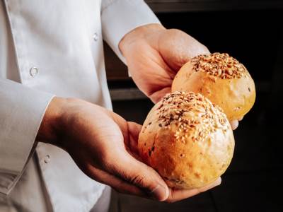  NAJLAKŠI RECEPT ikada! Ukusni i mekani domaći hlepčići koje ćete obožavati 