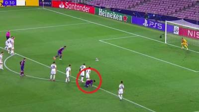  UKRALI mu gol, pa POKLONIO sledeći: Šta to Mesi radi dok Suarez šutira penal? (VIDEO) 