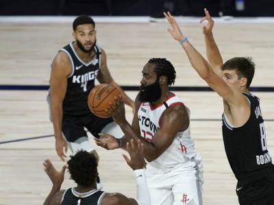  Sakramento-bez-plej-of-NBA-14-sezona-zaredom 