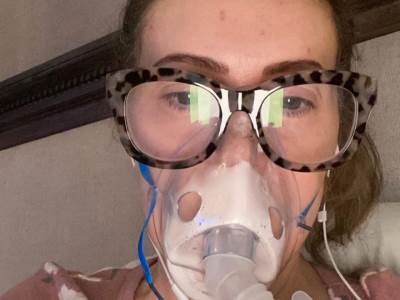  Korona-virus-glumica-video-Alisa-Milano-opada-joj-kosa-od-korone 