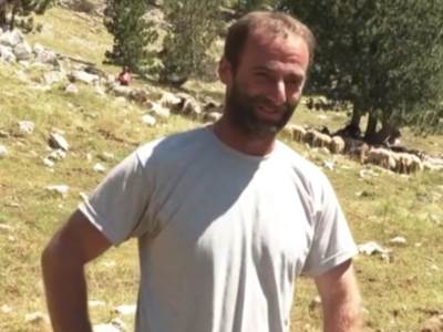  NAJJAČI STOČARI U CRNOJ GORI: Tri brata brinu o životinjama, a žene nigdje na vidiku!"ŽIVOT JE SUROV, ALI NAVIKLI SMO" 