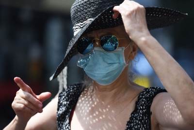  Maske koje same UBIJAJU KORONU stigle kod komšija. Kada će u Crnu Goru? 