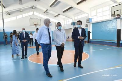  Marković u Baru: Uloženo 24,5 miliona eura, radiće se na razvoju TURIZMA i PROJEKTIMA U STAROM BARU 