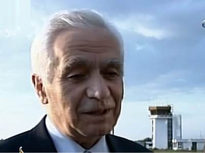  MOMČILO KRAJIŠNIK IMA KORONU: Stanje mu se znatno pogoršalo, prebačen u Banajaluku 