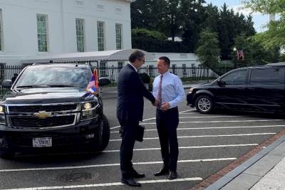  ALEKSANDRU VUČIĆU STAVILI NA STO PAPIR SA PRIZNANJEM KOSOVA? Predsednik se večeras obraća javnosti 