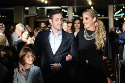  DOBIO ŠEST MESECI: Radnik koji je pretukao Petra Strugara u kućnom zatvoru! (FOTO) 