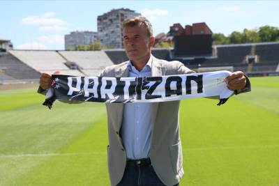  UŽIVO SVI TRANSFERI: Stiže novo pojačanje u Humsku, Zvezda ostala bez još jednog omladinca, Omonija i Oli sve jači! 