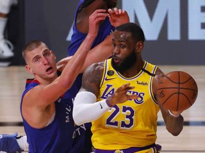 NEMOĆNI JOKIĆ: Sjajni Dejvis, odlični Lebron i - sudije?! 