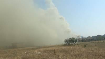  NAKON VIŠESATNE DRAME: Požar na KARABUŠKOM POLJU pod kontrolom! 