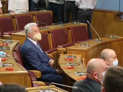  OPOZICIJA ŠOKIRANA IZJAVOM PREMIJERA! "LJUDI JE LI OVO MOGUĆE" 