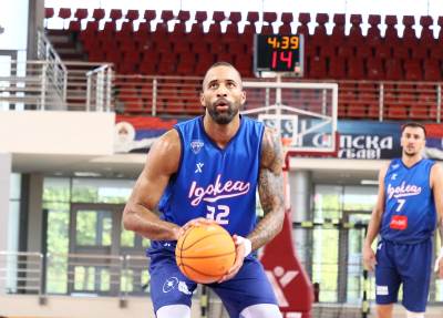  IGOKEA NIJE MOGLA BEZ DRAME: Preskočena prva prepreka - Kluž! 