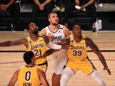  NBA ŠAMPION, A NE MOŽE DA POGODI OKEAN IZ BRODA: Veteran Lejkersa se brukao na treningu pred početak finala! (VIDEO) 
