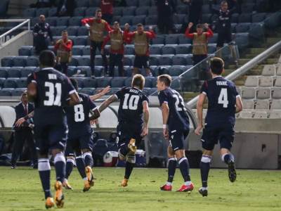  ZVEZDA NA KIPRU PREDSTAVILA DRES: Ovo je nova garnitura! (GALERIJA) 