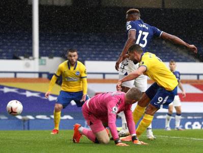  Everton-Premijer-liga-golman-problem-Dzordan-Pikford-krizni-razgovor-fudbal-najnovije-vesti 