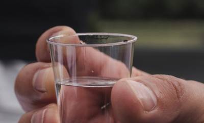  UBILI 44 OSOBE LAŽNIM ALKOHOLOM: U celoj Turskoj prodavali pića, šokantan je detalj šta su stavljali 