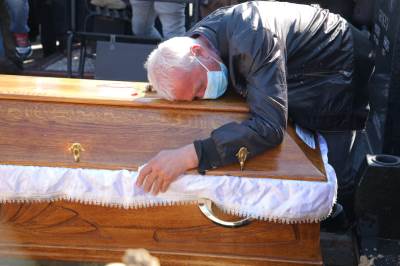  ERA OJDANIĆ NEUTEŠAN ZBOG BORINE SMRTI: Hteo sam da se obesim, snajka me je sprečila! 