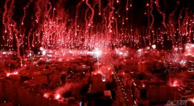 SPLIT JE GOREO - U PONOĆ ZAPALJENO NEBO: Torcida obeležila 70 godina na neverovatan način (VIDEO)   SPLIT JE GOREO - U PONOĆ ZAPALJENO NEBO: Torcida obeležila 70 godina na neverovatan način (VIDEO)