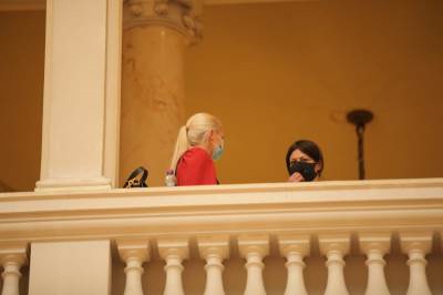  Partnerka Ane Brnabić ZASENILA STILOM! Pogledajte kako je izgledala Milica Đurđić! (FOTO) 